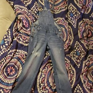 Cute overall Jean's